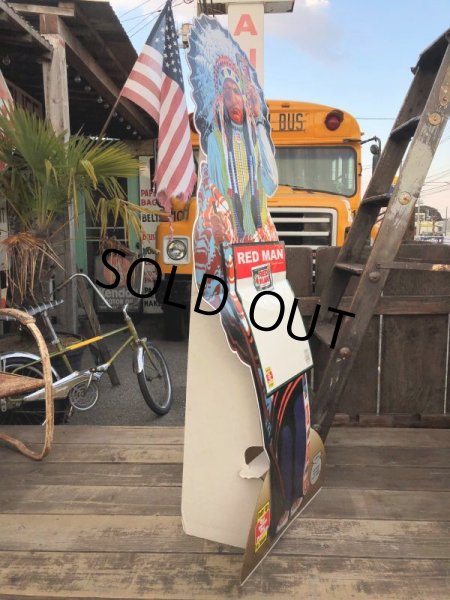 画像2: 【店舗引き取り限定】Vintage Red Man Chewing Tobacco Store Display Cardboard Sign (B754)  (2)