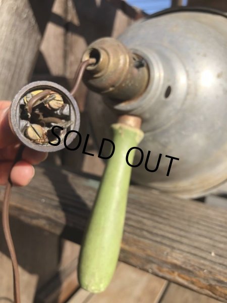 画像8: Vintage Industrial Aluminum Wood Handle Spot Light (B760) (8)