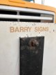 画像8: Vintage U.S.A Original NO PARKING Stand Sign (B761)  (8)