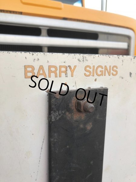 画像8: Vintage U.S.A Original NO PARKING Stand Sign (B761)  (8)