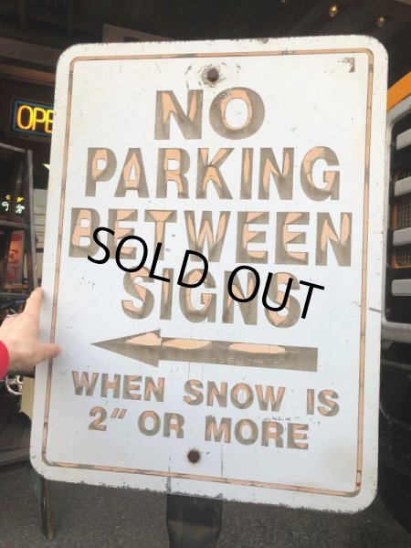 画像11: Vintage U.S.A Original NO PARKING Stand Sign (B761)  (11)