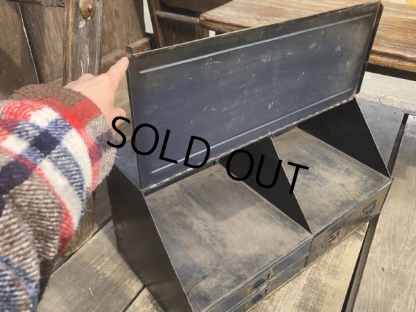 画像3: 50s Vintage Auto-Lite Dealership Service Display Cabinet (B767)  (3)