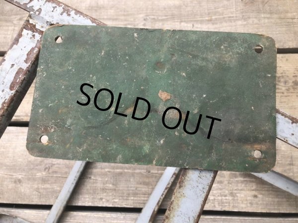 画像2: 40s Vintage American License Number Plate 1943 43 647 (B804)  (2)