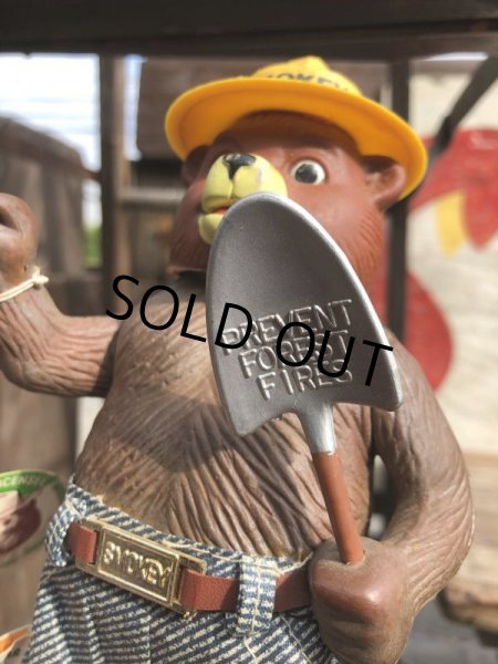 画像7: 70s Vintage Dakin Smokey The Bear Figure (B835)  (7)