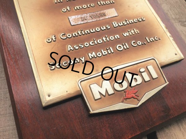 画像4: Vintage Mobil Gas Service Station Sales Award Plaque (B827) (4)