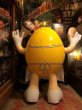 画像7: Vintage M&Ms Yellow Huge INFLATABLE (B822)  (7)