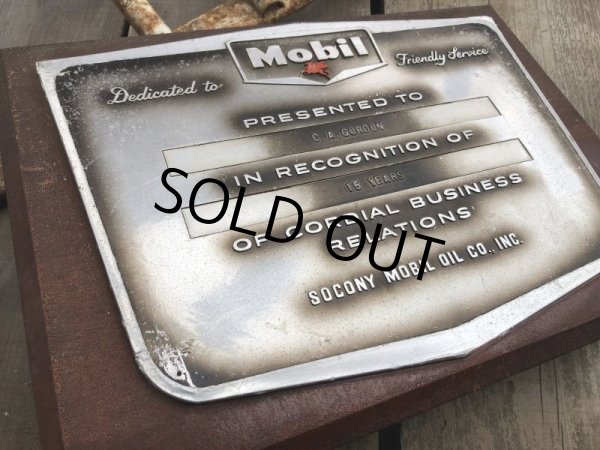 画像4: Vintage Mobil Gas Service Station Sales Award Plaque (B825) (4)