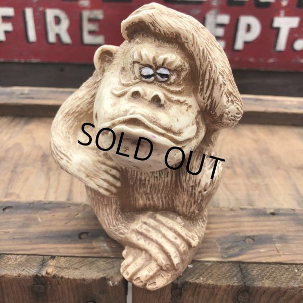 画像2: 70s Vintage Royal Industries Inc Gorilla Coin Bank (B967) (2)