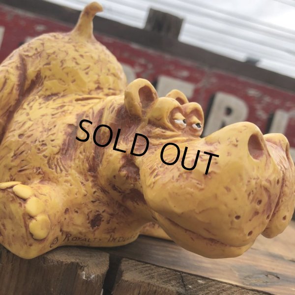 画像5: 70s Vintage Royalty Industries Hippo Coin Bank (B964)  (5)
