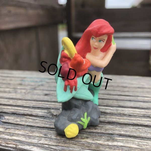 画像2: Vintage Disney The Little Mermaid Ariel & Sebastian PVC Figure (B999) (2)