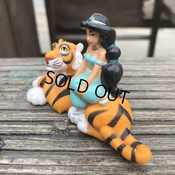 画像2: Vintage Disney Aladdin Jasmine & Rajah PVC Figure (B006) (2)