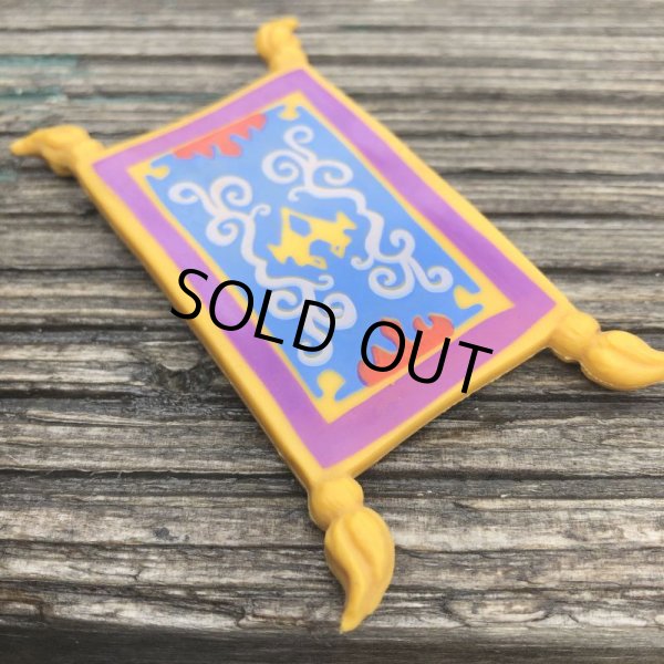 画像2: Vintage Disney Aladdin Magic Carpet PVC Figure (B013) (2)