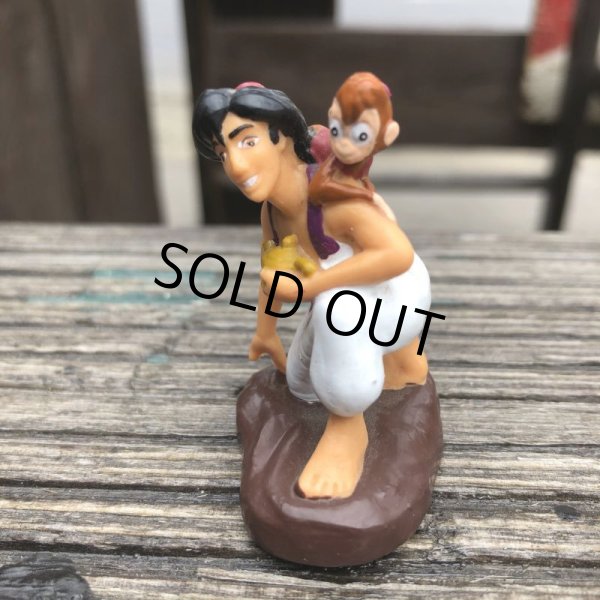 画像2: Vintage Disney Aladdin & Abu PVC Figure (B011) (2)