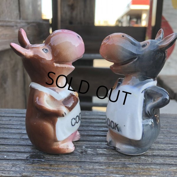 画像2: Vintage Japan Hippo Salt and Pepper Shakers (B759) (2)