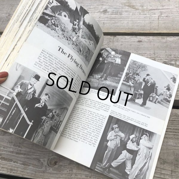 画像8: 70s Vintage Book The Films of Laurel & Hardy (B122) (8)