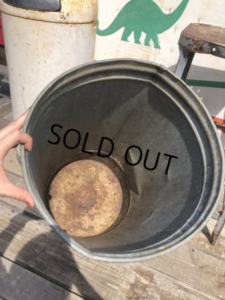 画像12: Vintage United Torpedo Industrial Dome Top Trash (B130) (12)