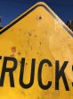 画像4: Vintage Road Sign TRUCK (B241)  (4)