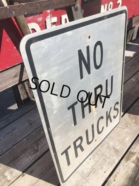 画像3: Vintage Road Sign NO THRU TRUCKS (B221)  (3)