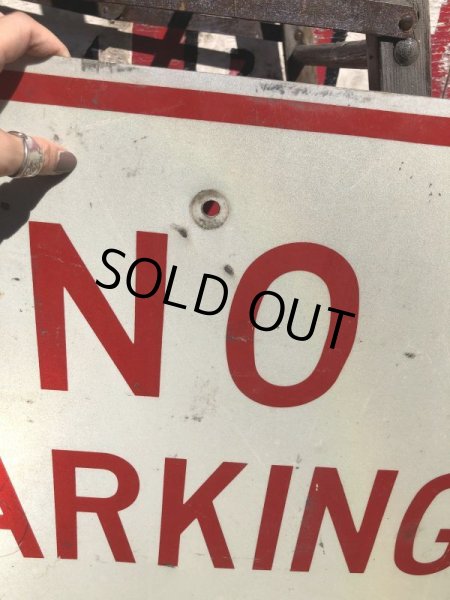 画像3: Vintage Road Sign NO PARKING... (B223)  (3)