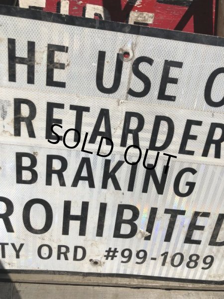 画像4: Vintage Road Sign THE USE OF... (B226)  (4)