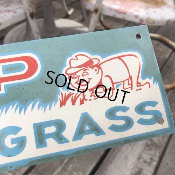 画像2: Vintage Sign KEEP OFF THE GRASS (B283) (2)