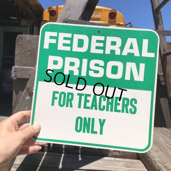 画像1: 70s Vintage Cardboard Sign FEDERAL PRISON (B300) (1)