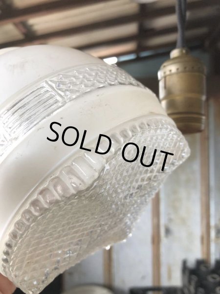 画像4: Vintage U.S.A White Milk Glass Lamp Shade Globe (B375) (4)