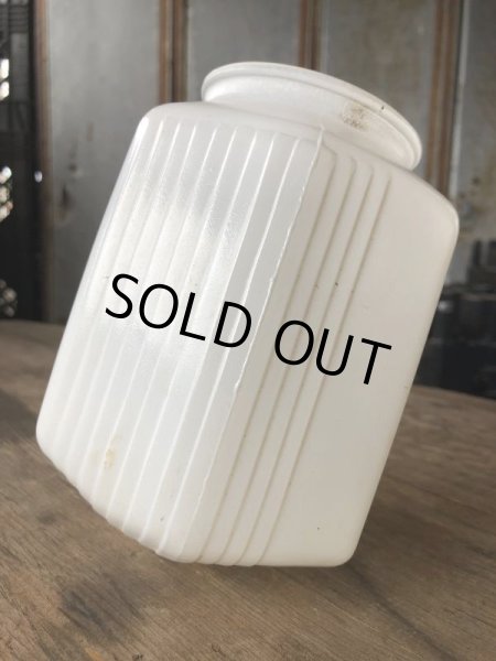 画像9: Vintage U.S.A White Milk Glass Lamp Shade Globe (B376) (9)