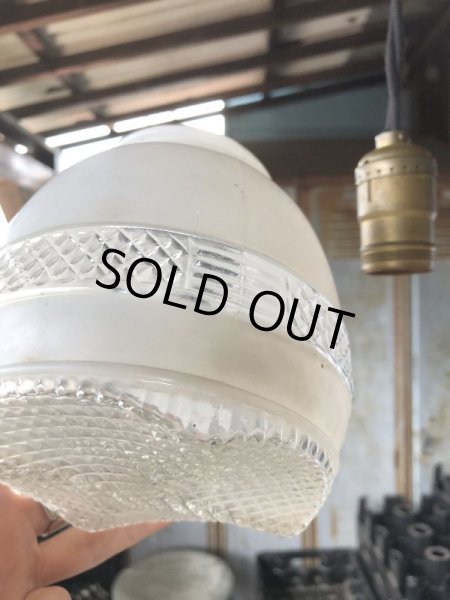 画像3: Vintage U.S.A White Milk Glass Lamp Shade Globe (B375) (3)