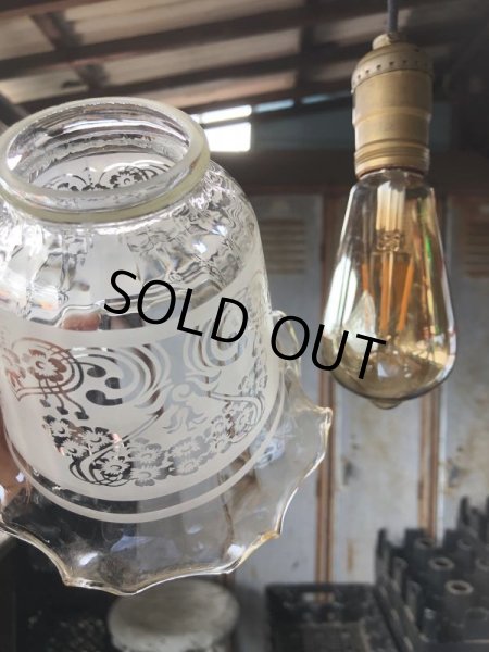 画像2: Vintage U.S.A Glass Lamp Shade Globe (B378) (2)