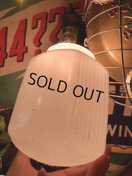 画像11: Vintage U.S.A White Milk Glass Lamp Shade Globe (B376) (11)