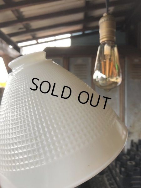 画像3: Vintage U.S.A White Milk Glass Lamp Shade Globe (B374) (3)