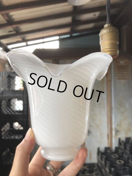 画像5: Vintage U.S.A White Milk Glass Lamp Shade Globe (B377) (5)