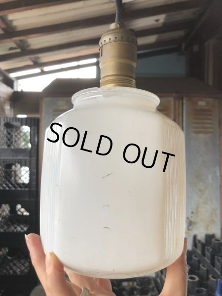 画像2: Vintage U.S.A White Milk Glass Lamp Shade Globe (B376) (2)