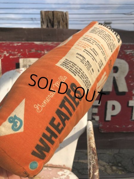 画像3: Vintage Wheaties Pillow Cushion (B436) (3)