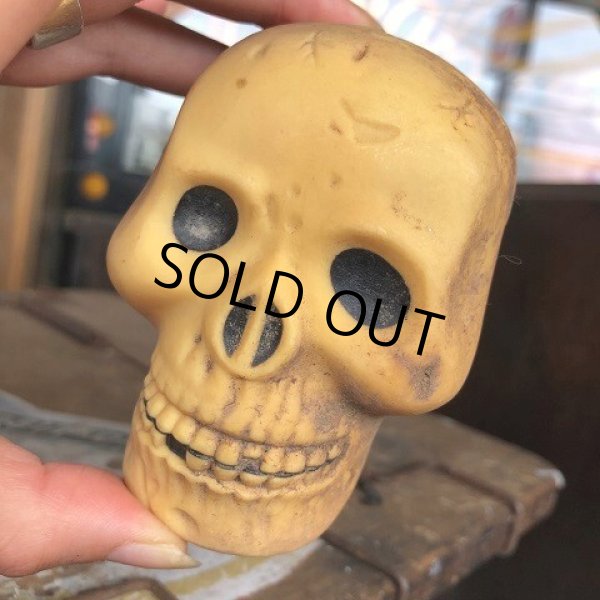 画像1: Vintage Halloween Decoration Skull Blow Mold Plastic Lamp Head (B460) (1)