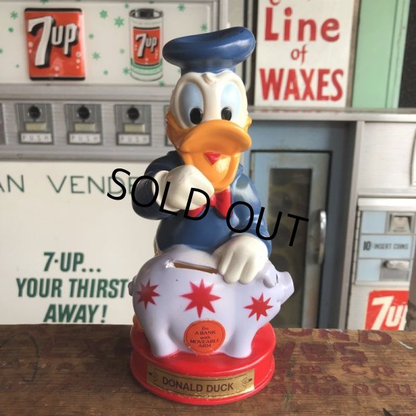 画像1: Vintage Disney Plastic Bank  Donald Duck (B496) (1)