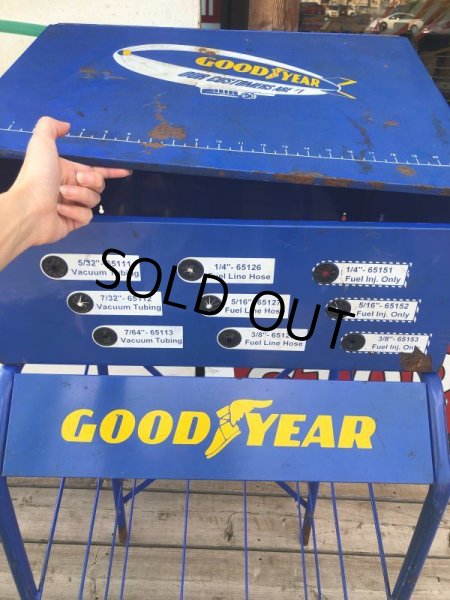 画像11: Vintage Original Goodyear Store Display Metal Cabinet (B493) (11)