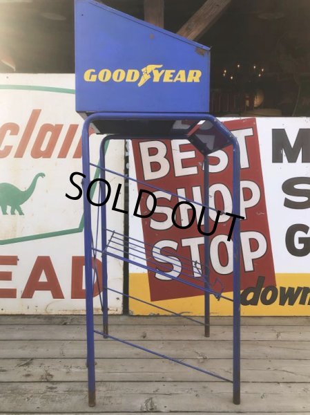 画像3: Vintage Original Goodyear Store Display Metal Cabinet (B493) (3)