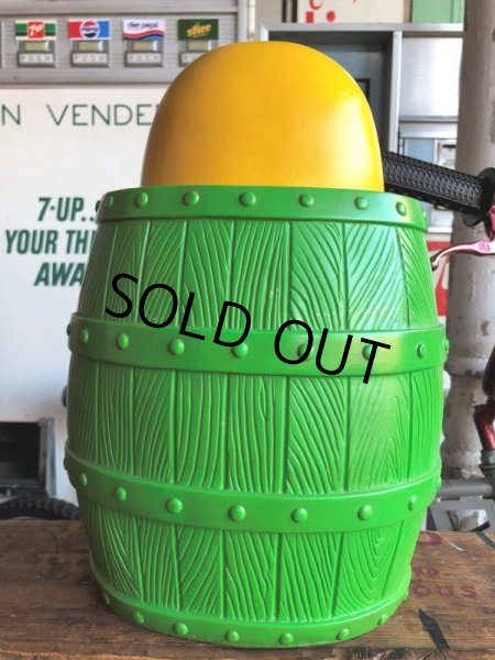 画像5: 70s Vintage Peek A Boo Barrel Coin Bank (B497)  (5)