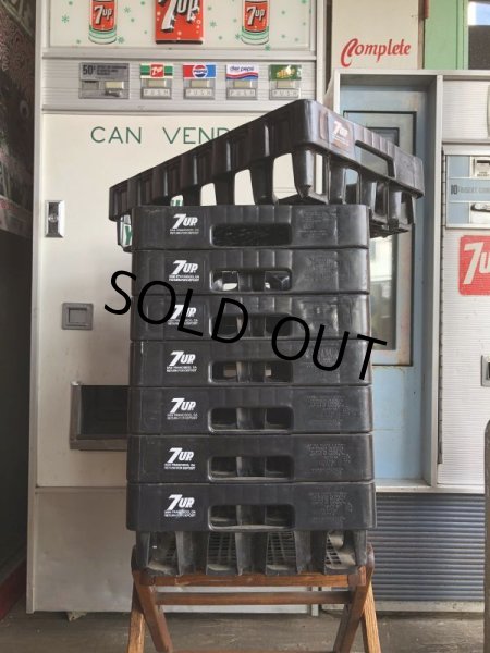画像11: Vintage 7UP Plastic Crate (B517) (11)