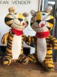 画像13: 70s Vintage Kelloggs Tony the Tiger Plush Doll (B544) (13)