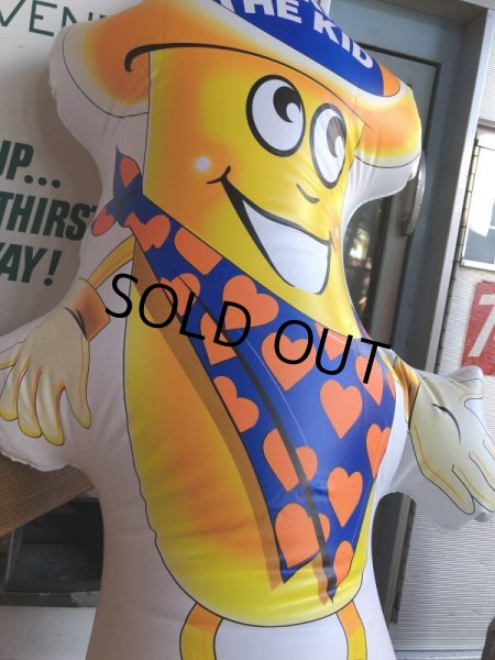 画像4: 店舗引き渡し限定 / Vintage Hostess "Twinkie the Kid" Advertising Inflatable 95cm (B583) 　 (4)