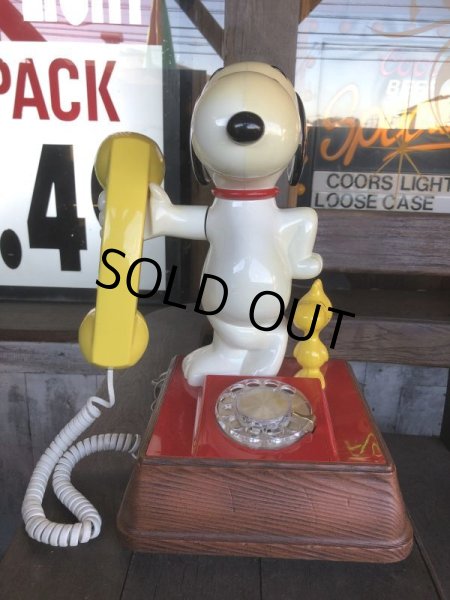 画像2: 70s Vintage Snoopy And Woodstock Rotary Dial Phone (B589) (2)