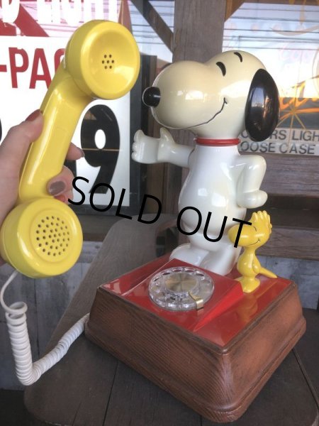 画像1: 70s Vintage Snoopy And Woodstock Rotary Dial Phone (B589) (1)