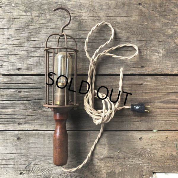 画像10: Vintage Industrial Wood Handle Trouble Hanging Light Lamp (B594) (10)