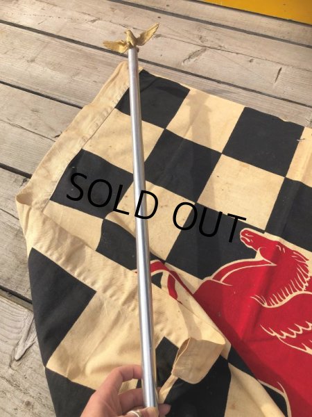 画像18: 50s Vintage Mobil Original Flying Red Hors Speedway Race Checkered Flag (B609) (18)
