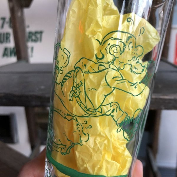 画像5: Vintage 1949 Al Capp's Lil' Abner Pappy Yokum Comic Strip Glass (B646) (5)