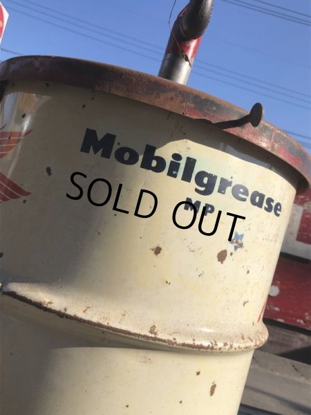 画像11: Vintage Mobil Oil 16 Gallon Barrel Drum Can w/Castar Pegasus Horse (B673)  (11)