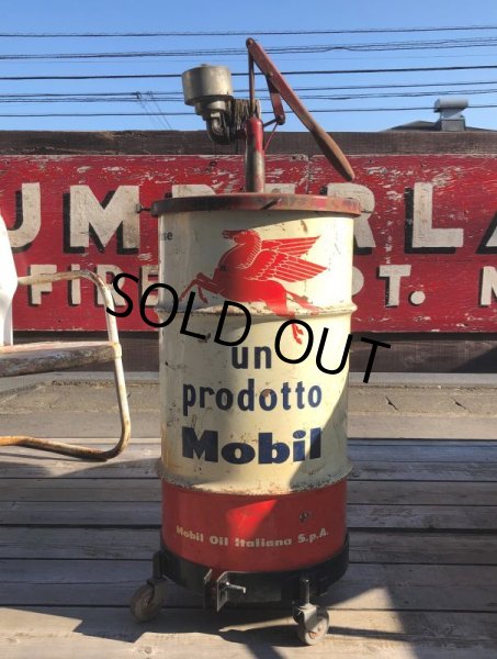 画像1: Vintage Mobil Oil 16 Gallon Barrel Drum Can w/Castar Pegasus Horse (B673)  (1)